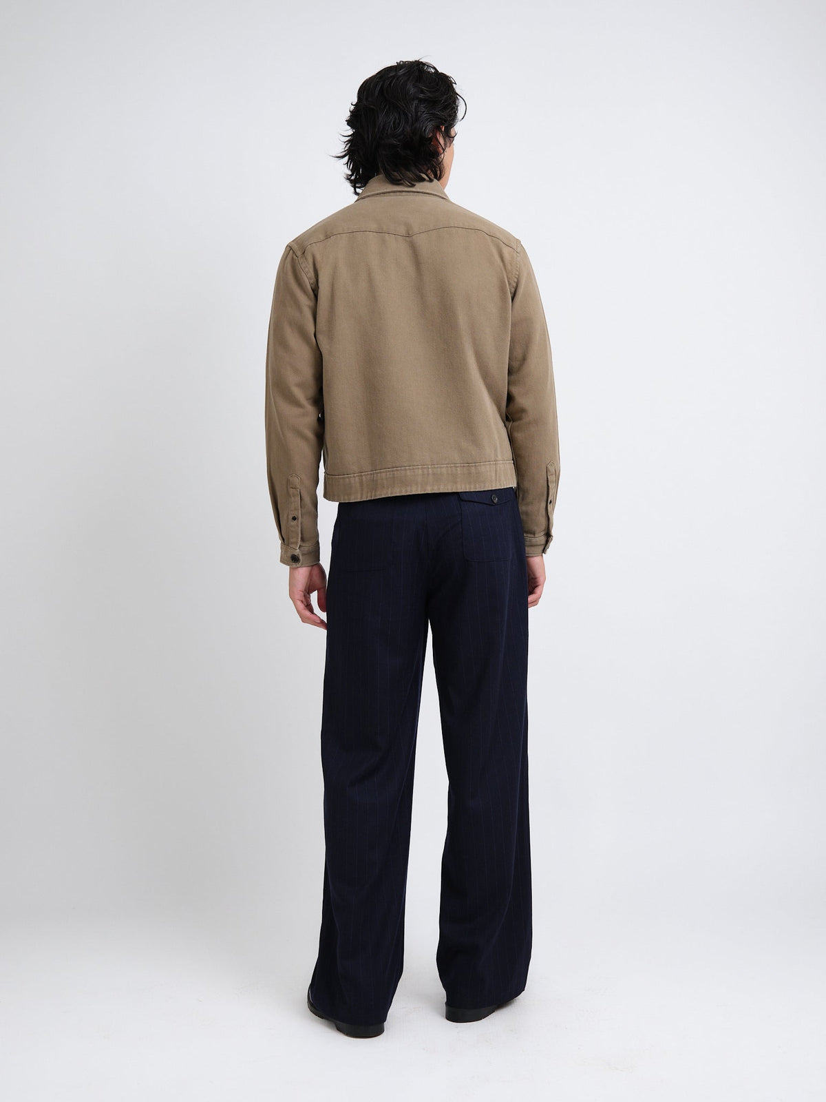 Short Cotton Twill Jacket with Spear Collar and Four Pockets