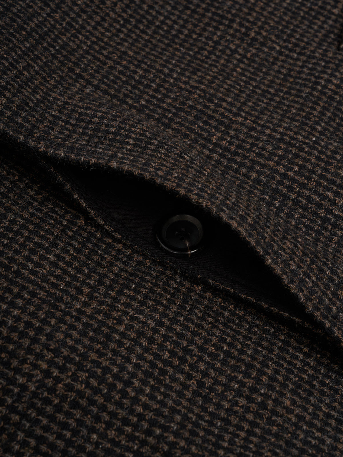 Wool-Cotton Blend Overcoat with Raglan Sleeve and Houndstooth Pattern