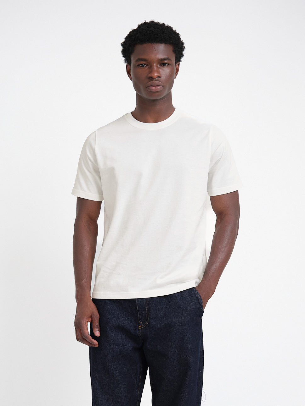 White Organic Cotton T-Shirt with Heavyweight Fabric and Curved Hem