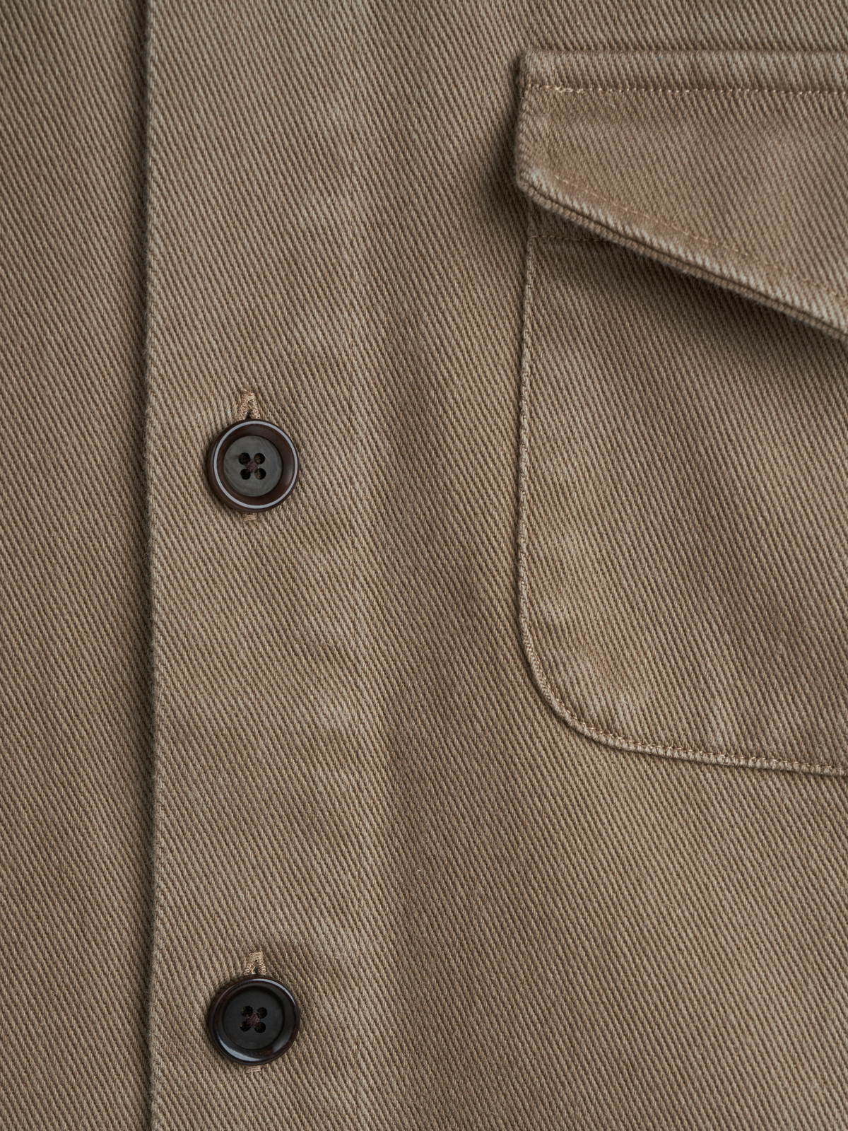 Short Cotton Twill Jacket with Spear Collar and Four Pockets