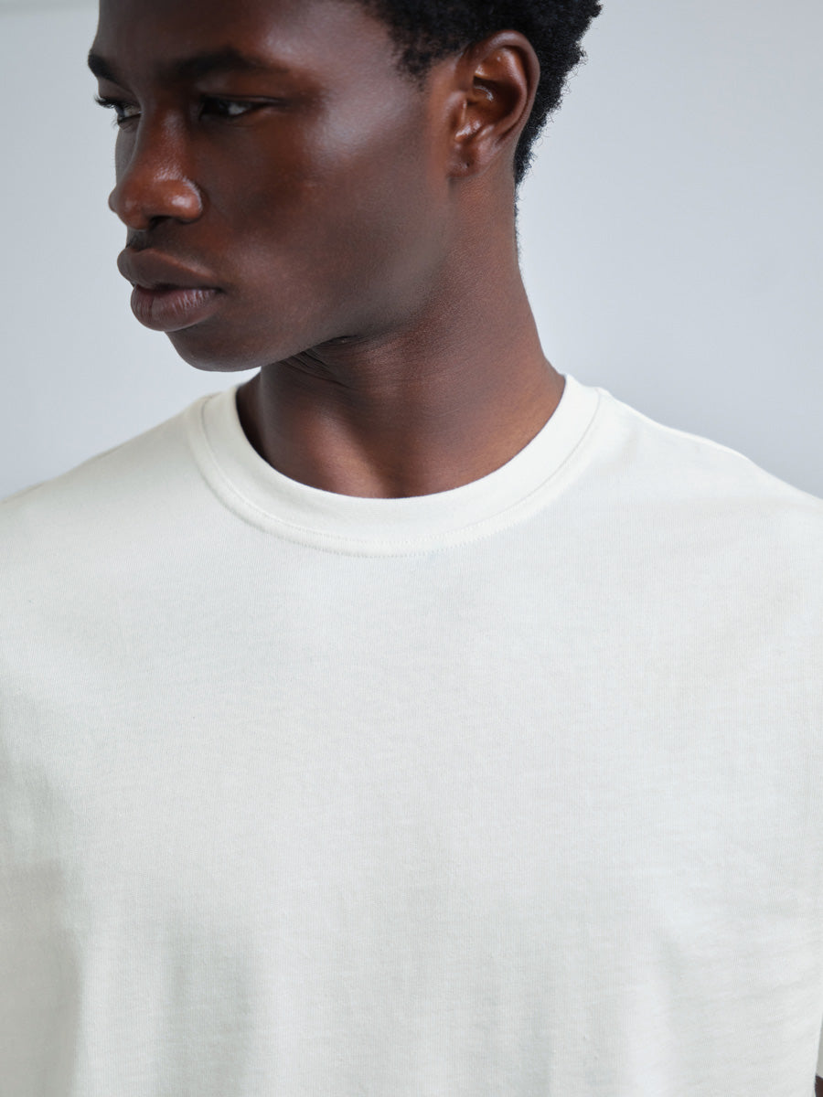 White Organic Cotton T-Shirt with Heavyweight Fabric and Curved Hem