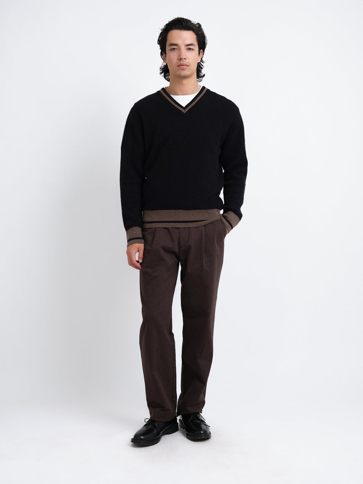 V-Neck Wool Jumper with Contrast Trim in Black