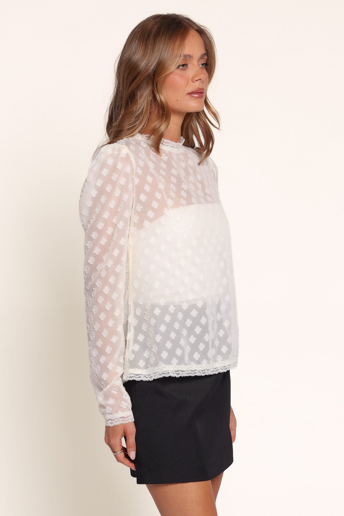 TOPS Grayso Top - Cream